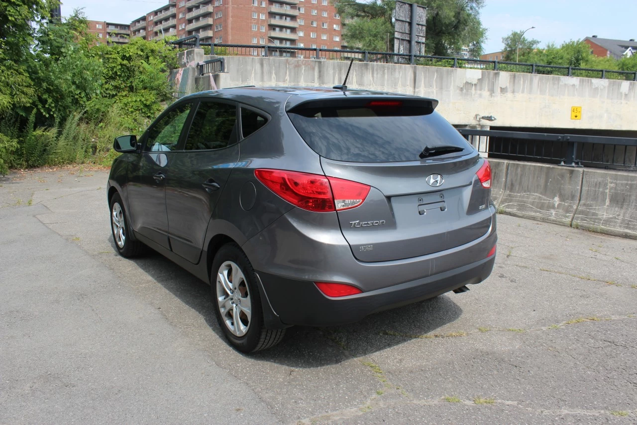 2015 Hyundai Tucson GL Main Image