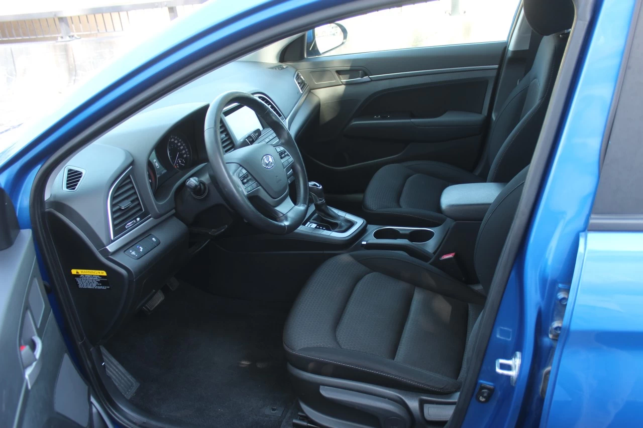 2017 Hyundai Elantra GL Image principale