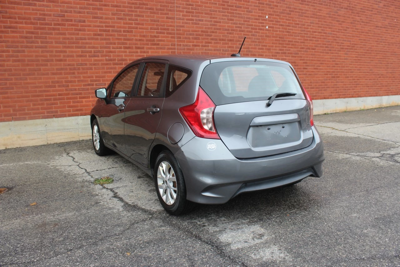 2018 Nissan Versa Note SV Image principale