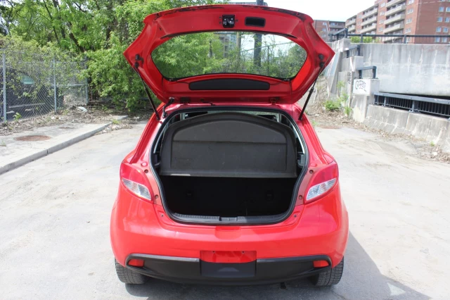 Mazda Mazda2 GX/GS 2011