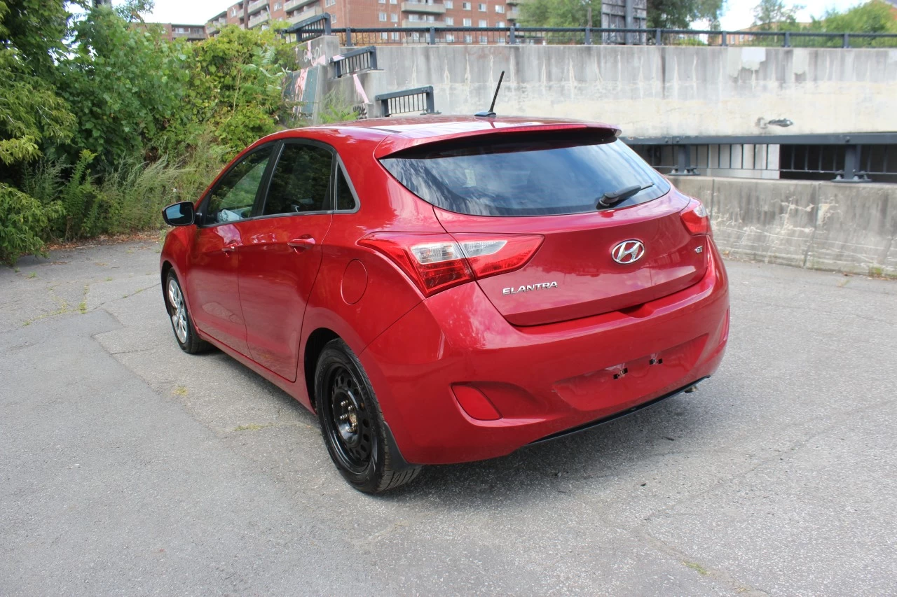 2016 Hyundai Elantra GT GL Main Image