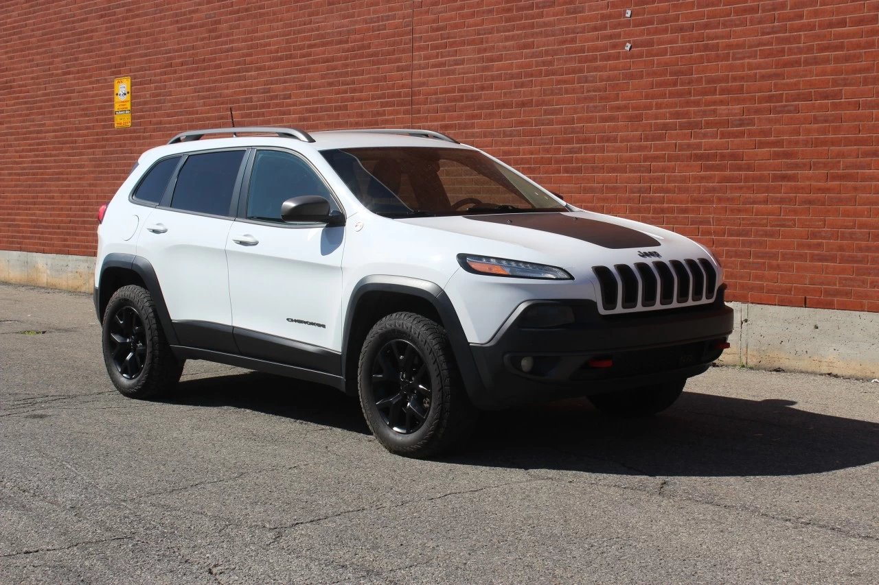 2016 Jeep Cherokee Trailhawk Main Image