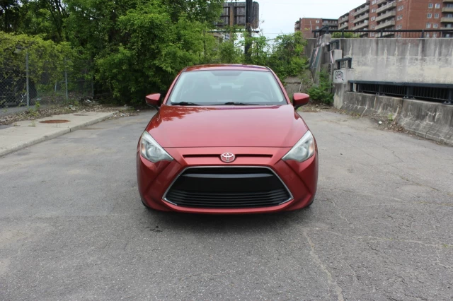 Toyota Yaris 4dr Sdn 2016