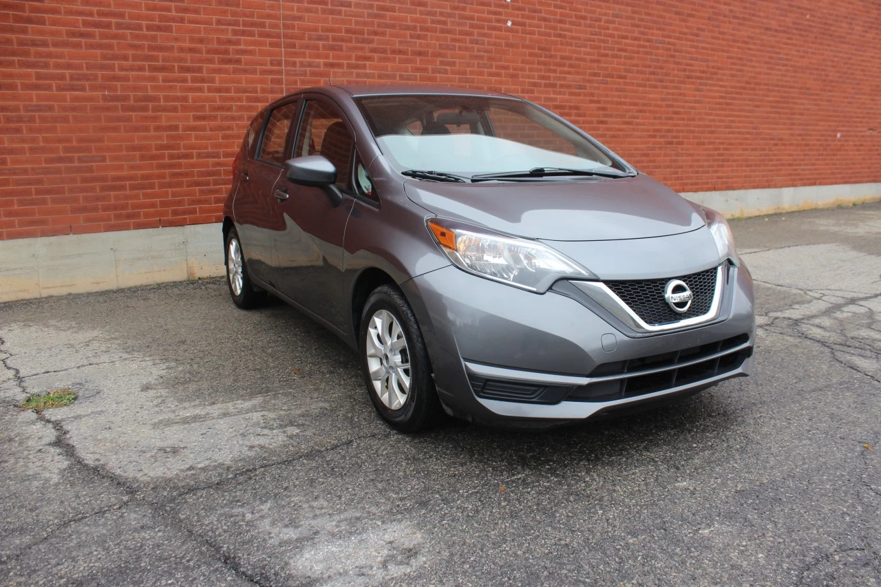 2018 Nissan Versa Note SV Image principale