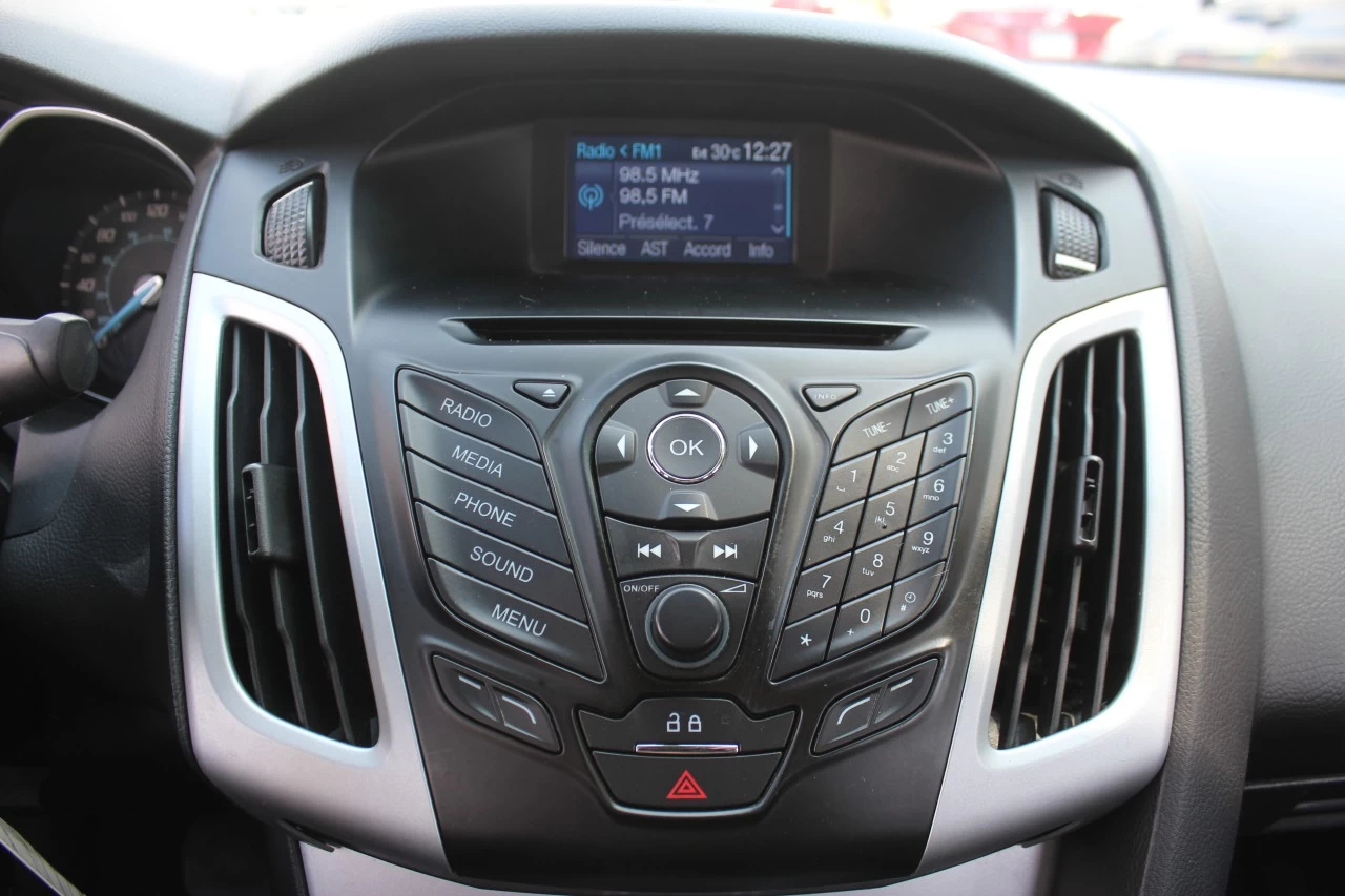2014 Ford Focus SE Main Image