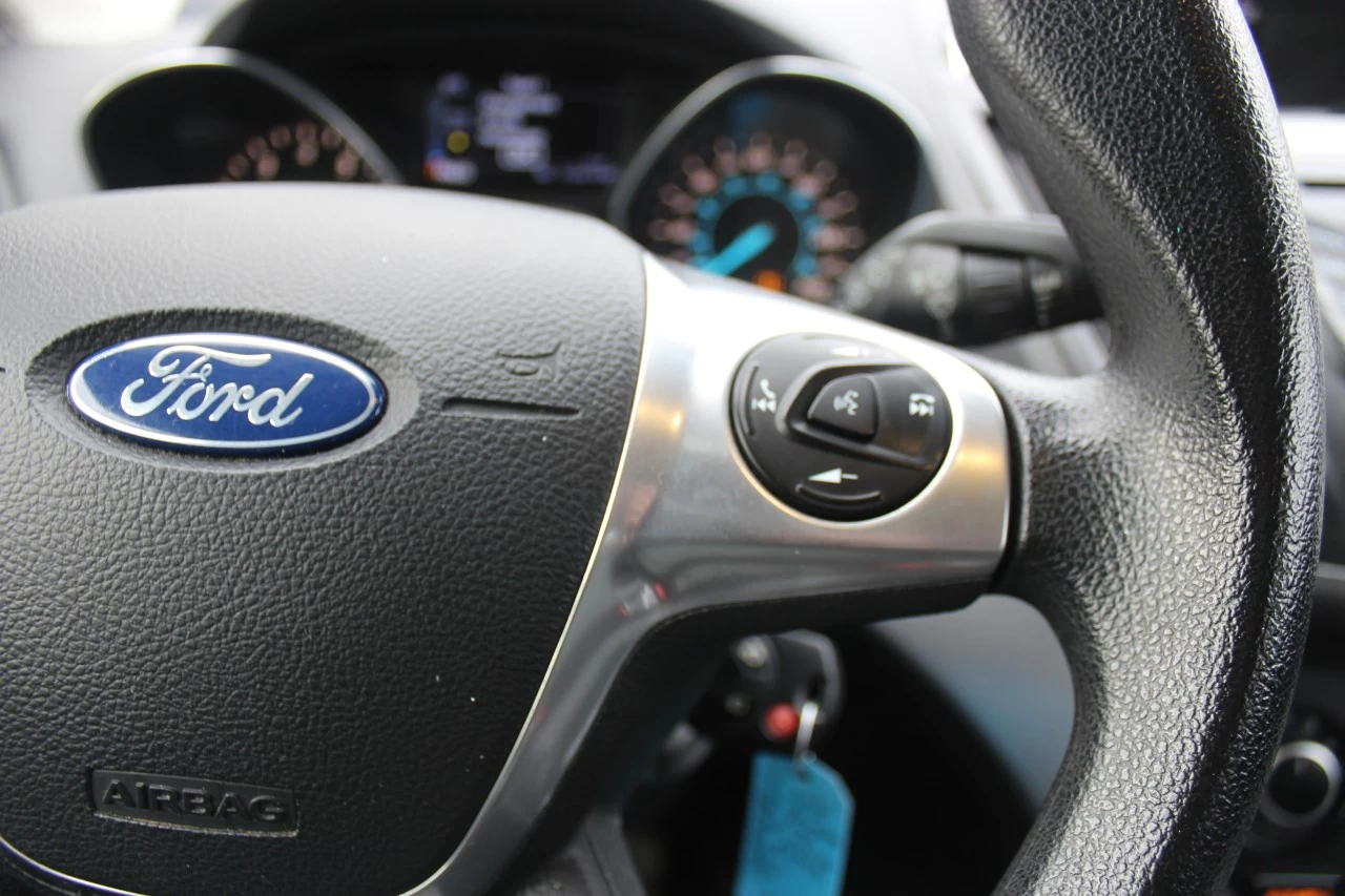 2016 Ford Escape SE Image principale