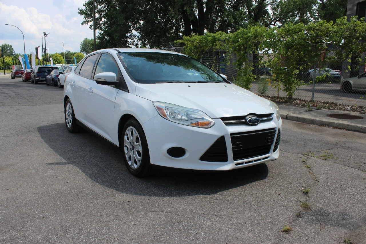 2014 Ford Focus SE Main Image