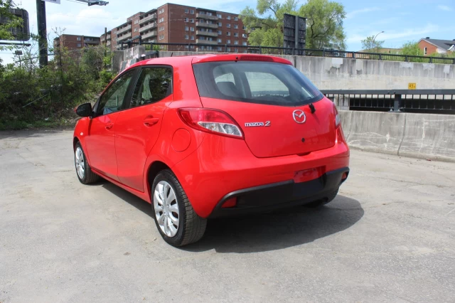 Mazda Mazda2 GX/GS 2011
