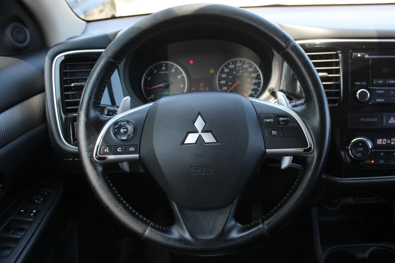 2014 Mitsubishi Outlander SE Main Image