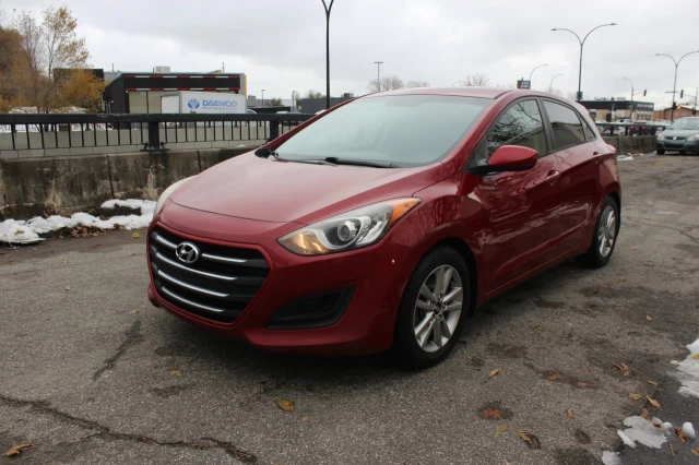Hyundai Elantra GT GL 2016