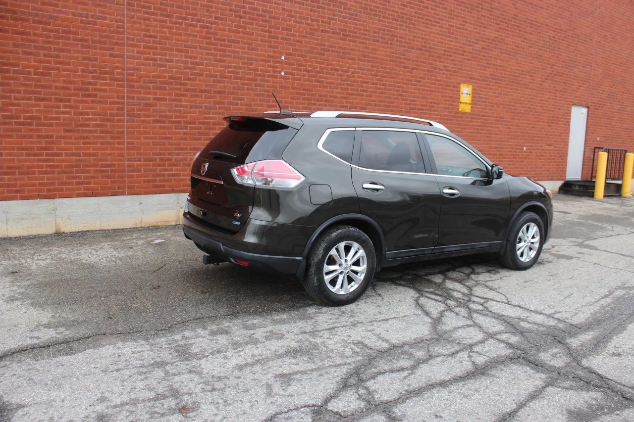 2014 Nissan Rogue SV Main Image