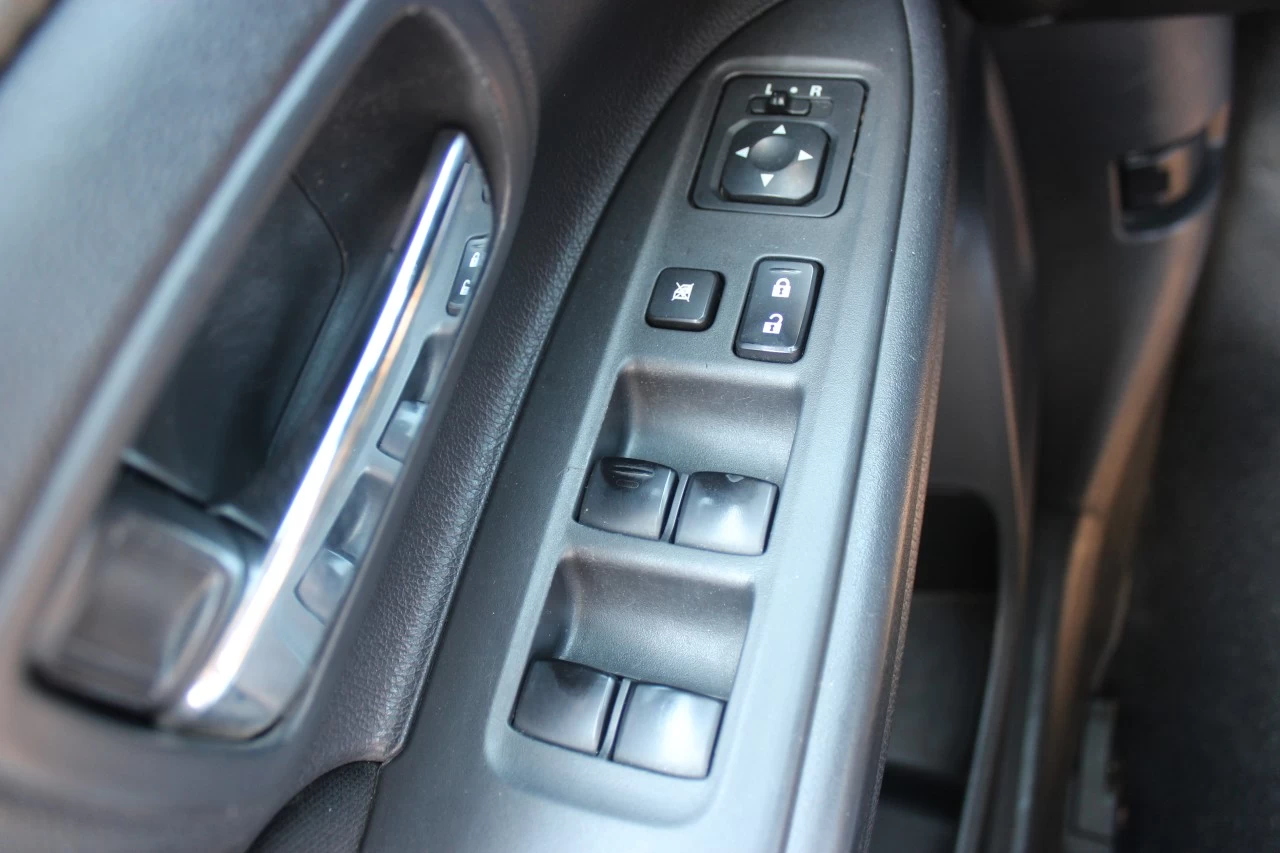 2014 Mitsubishi Outlander SE Main Image