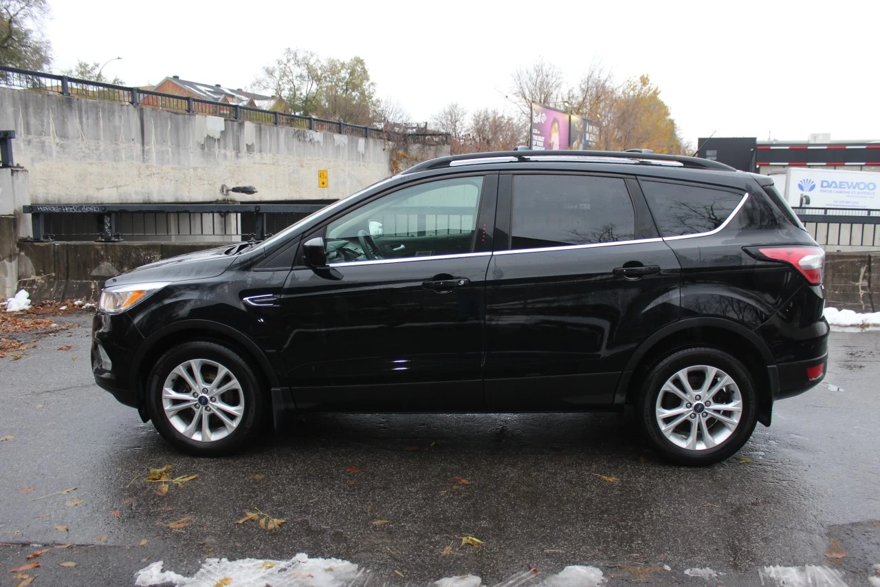 2018 Ford Escape SE Image principale