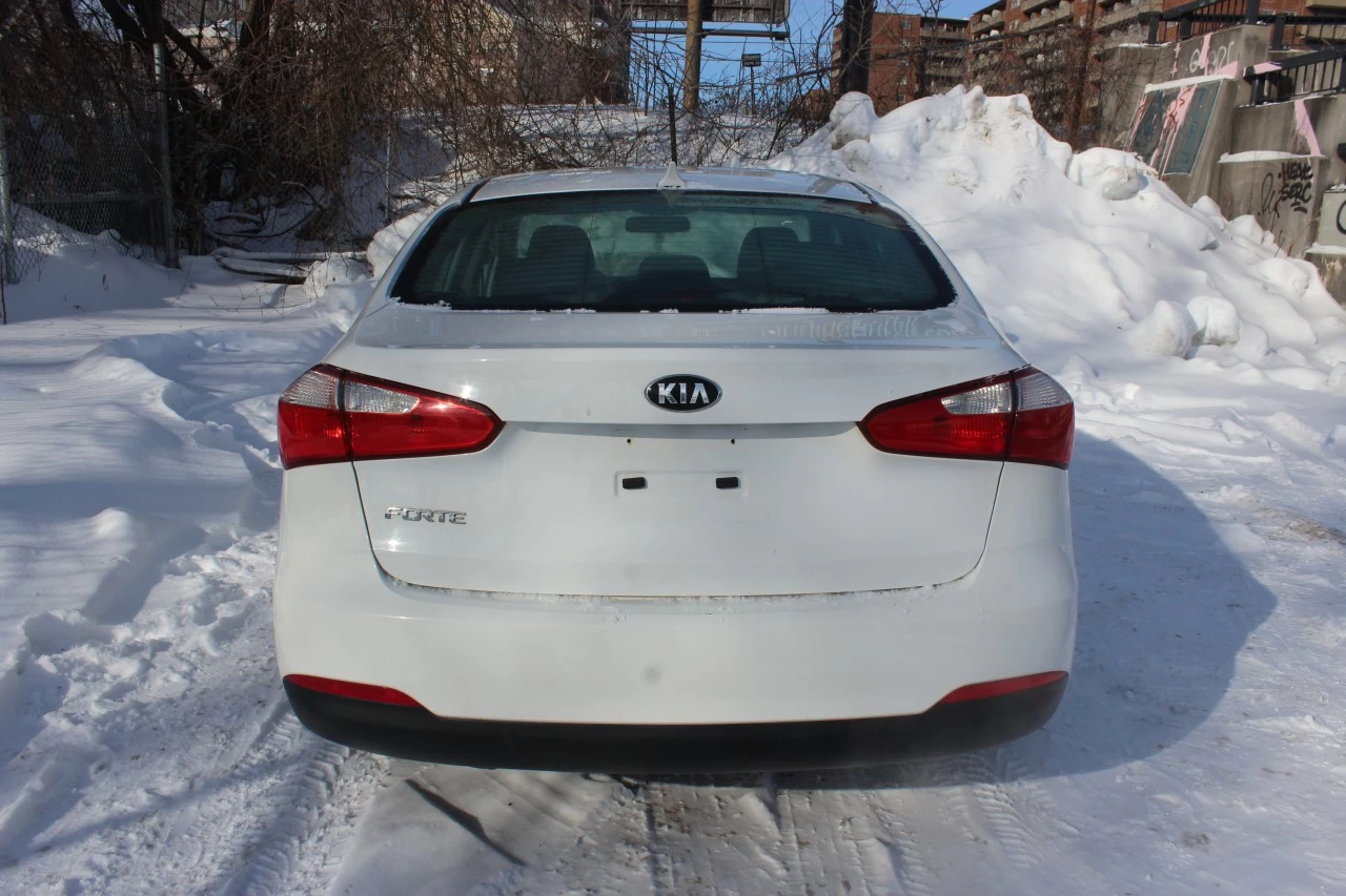 2015 Kia Forte LX Image principale