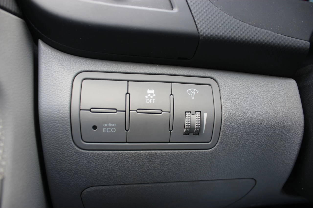 2013 Hyundai Accent GL Image principale