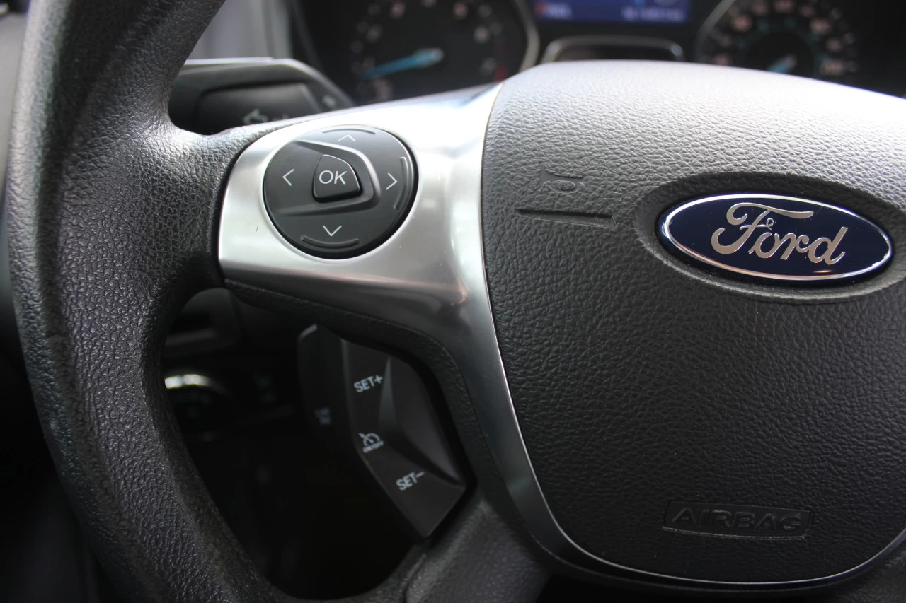 2014 Ford Focus SE Main Image