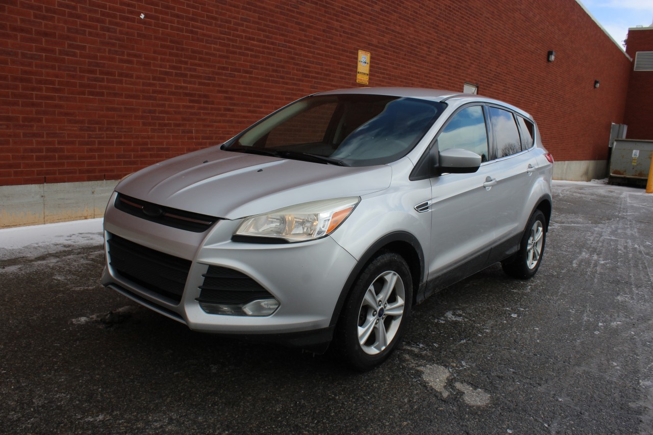 Ford 2014 Escape SE