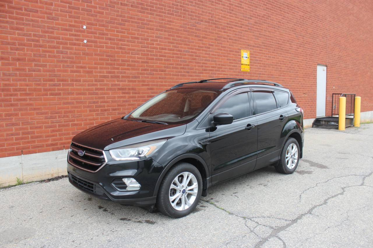 Ford 2018 Escape SE